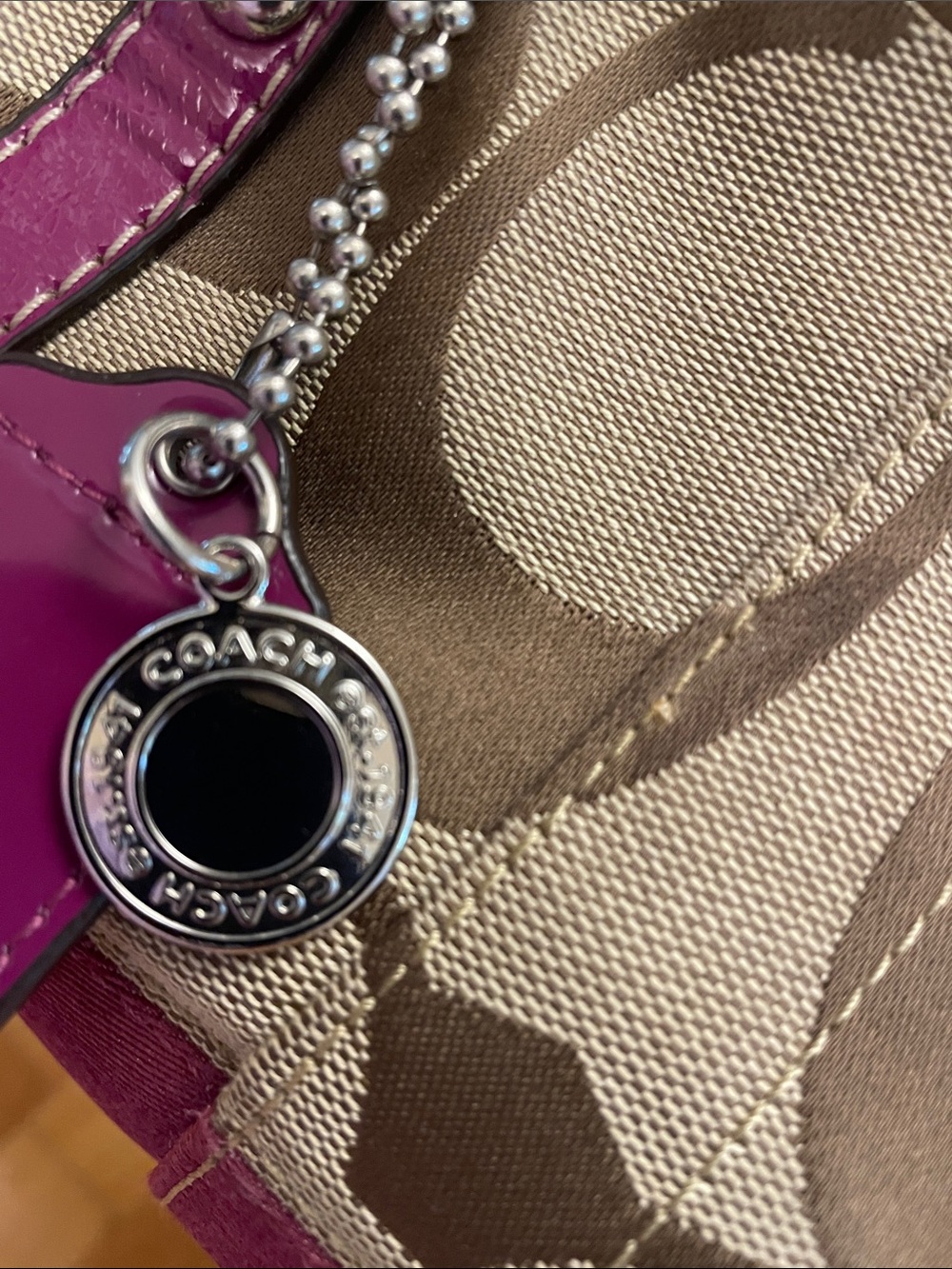 Vintage Coach Monogram Signature C Shoulder Bag. Magenta Pink /Tan. - Picture 5 of 16